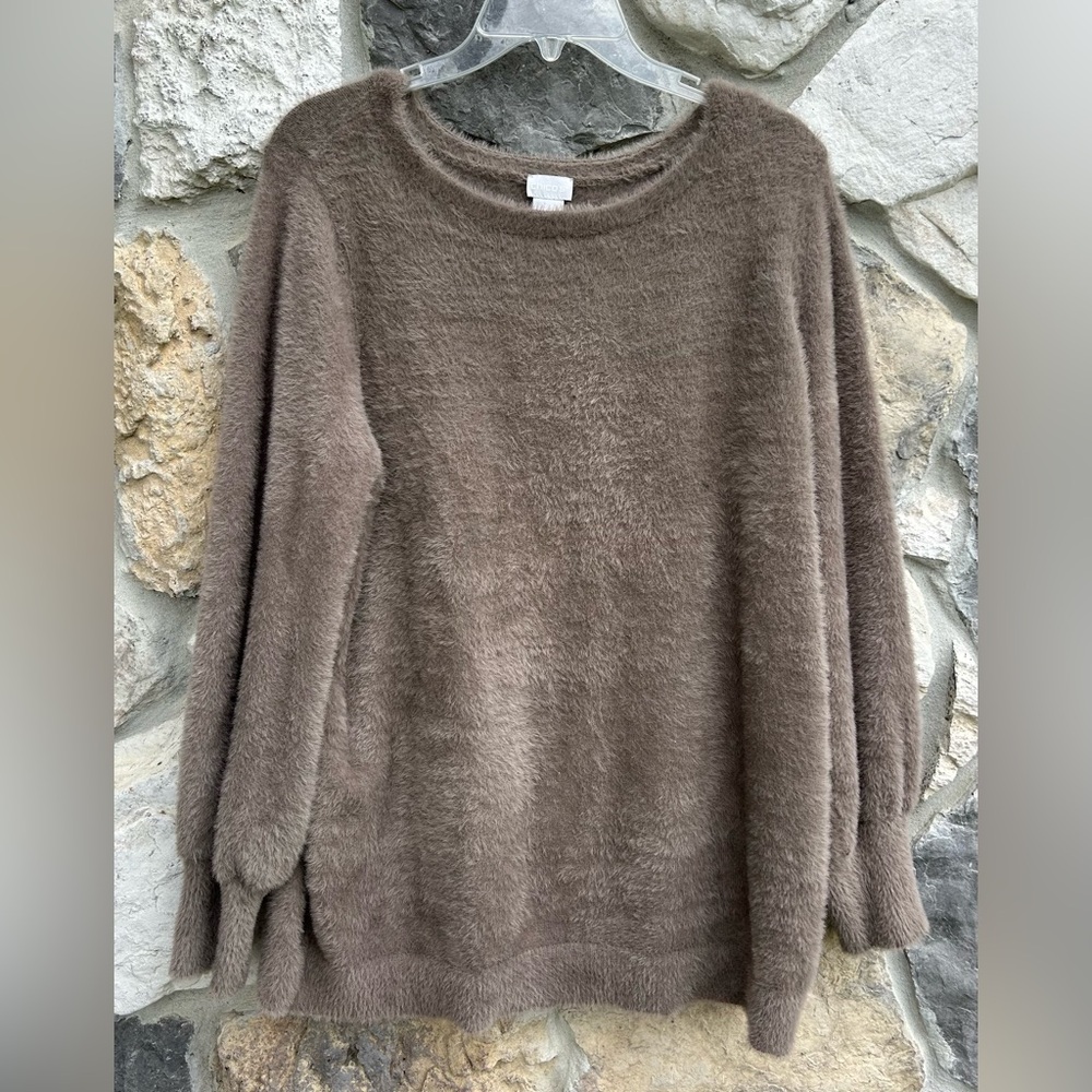 Chico's Fuzzy Eyelash Sweater Size 1 (Medium) Taupe Minimalist Super Soft & Cozy